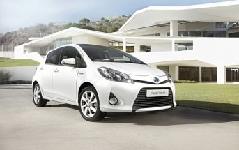 Yaris-Hybrid4_low_web.jpg
