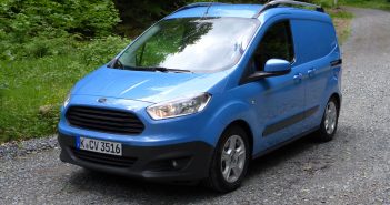 Ford-Transit-Courier-front_.jpg