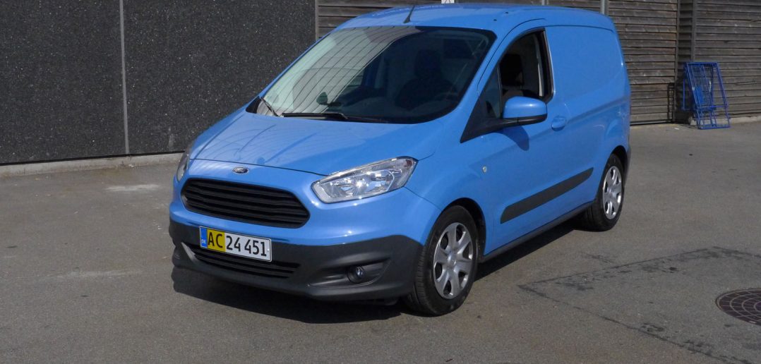 Ford-Courier-Van-a_web.jpg
