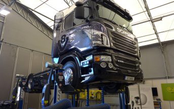 Scania-V8-730-hk-lift_web-2.jpg