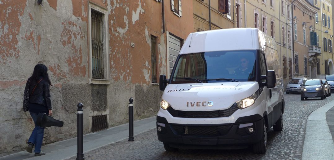 Iveco-Daily-Hi-Matic-i-by-3.jpg
