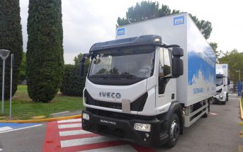 Iveco-EuroCargo-2015a.jpg
