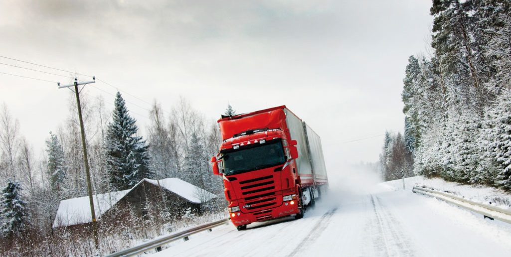Vinterdaek-p-lastbiler-i-S.jpg